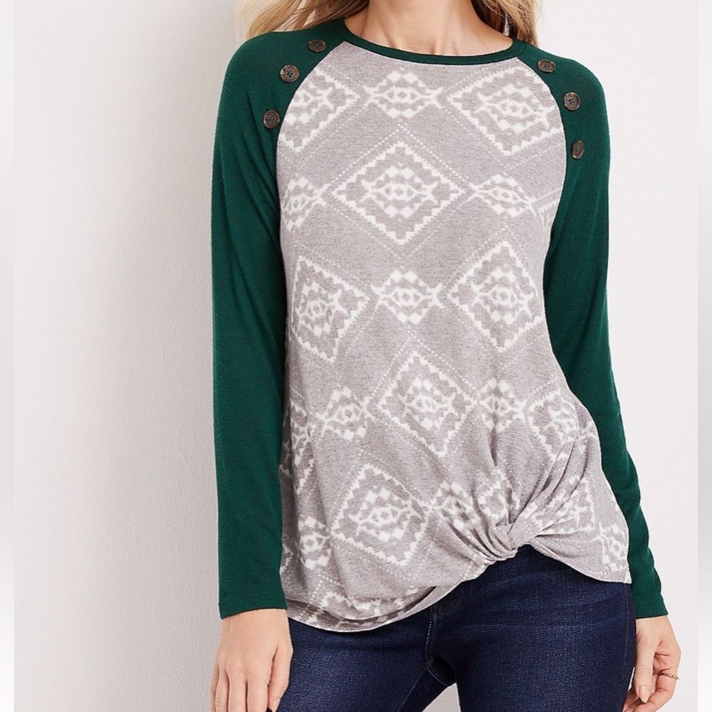 New With Tags  Maurices front knot button mixer tee $18.